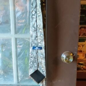 Stafford Silk Tie with Geometric Design in Green and Brown